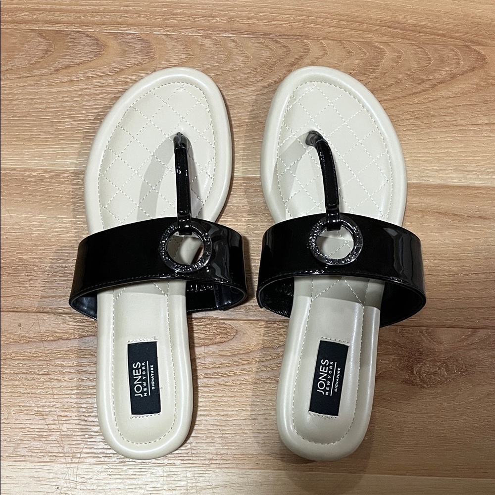 JONES NY Black Women's Sandals - Picture 3 of 4